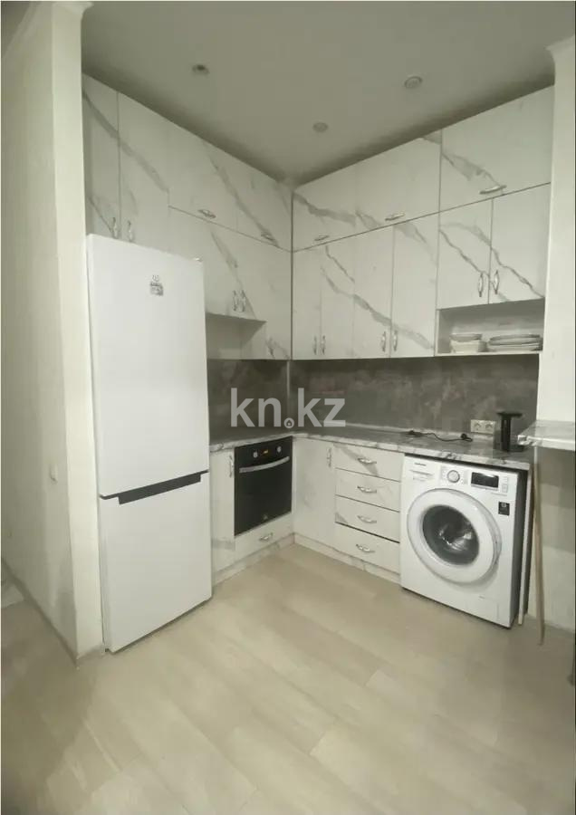 Продажа 1-комнатной квартиры, 38 м², ул. Туркестан, дом  14а в Астане - фото 4