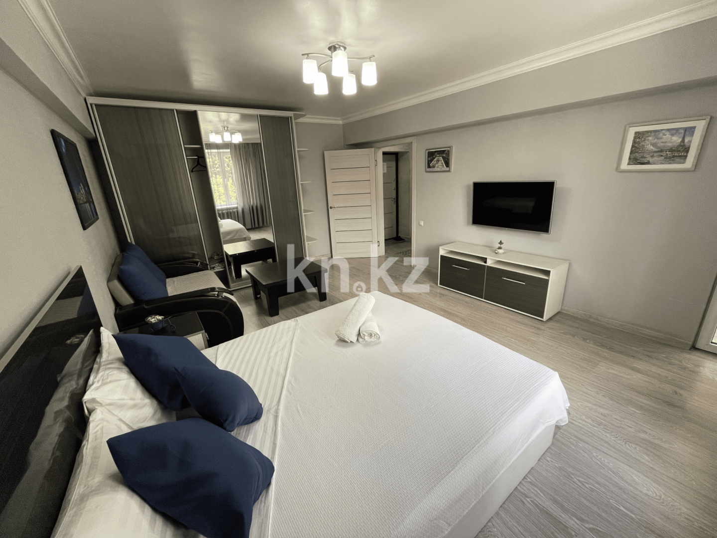 Аренда 1-комнатной квартиры посуточно, 40 м², ул. Желтоксан, дом  129 - ул. Жамбыла - Аренда квартир помесячно в Казахстане фото 1 из 35