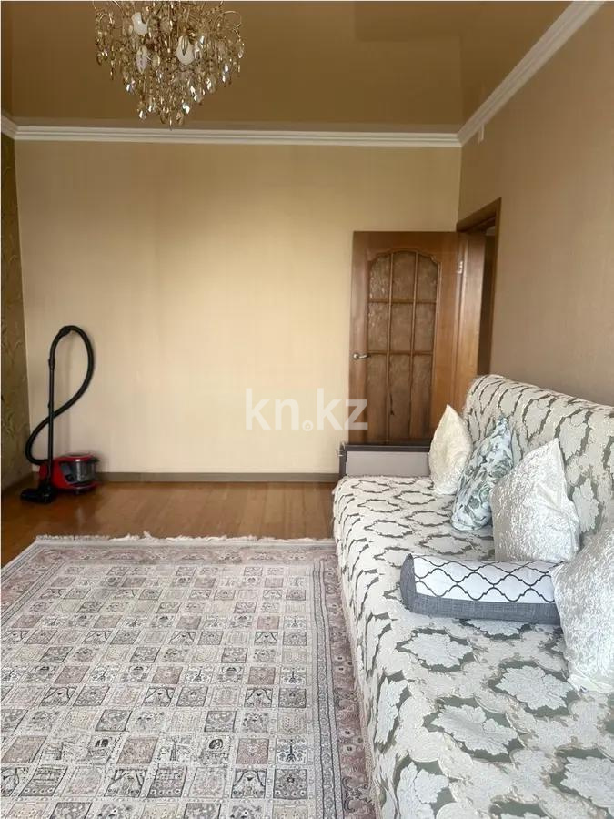 Продажа 3-комнатной квартиры, 70 м², мкр-н Аксай-4, дом  75 - Продажа квартир в Алматы фото 1 из 13