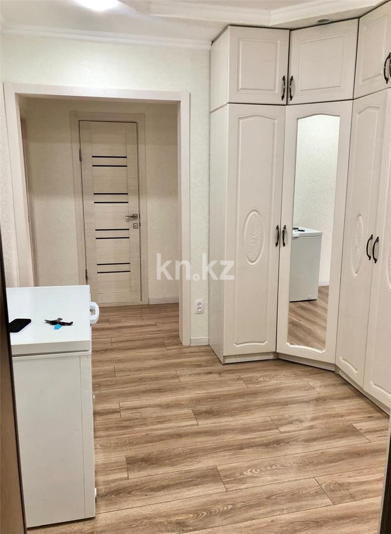 Продажа 3-комнатной квартиры, 64 м², пр. Шахтеров в Караганде - фото 5