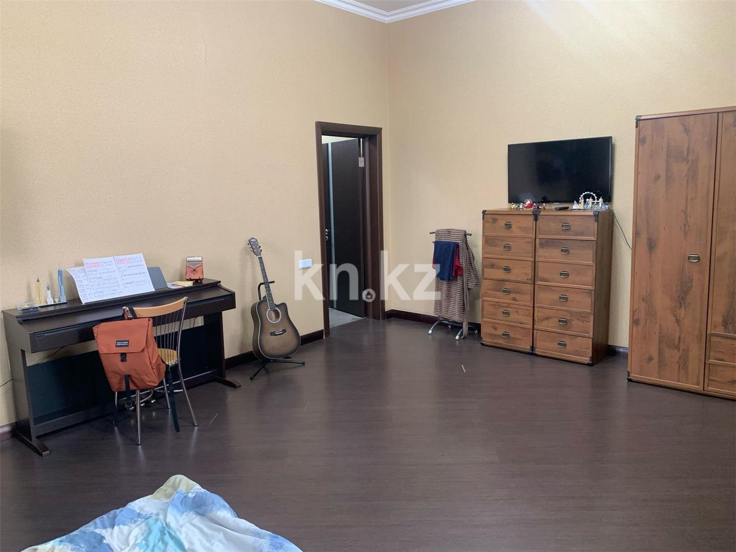 Продажа 7-комнатной квартиры, 391 м², ул. Аманжолова, дом  30 - Продажа  пятикомнатных квартир в Караганде фото 9 из 19