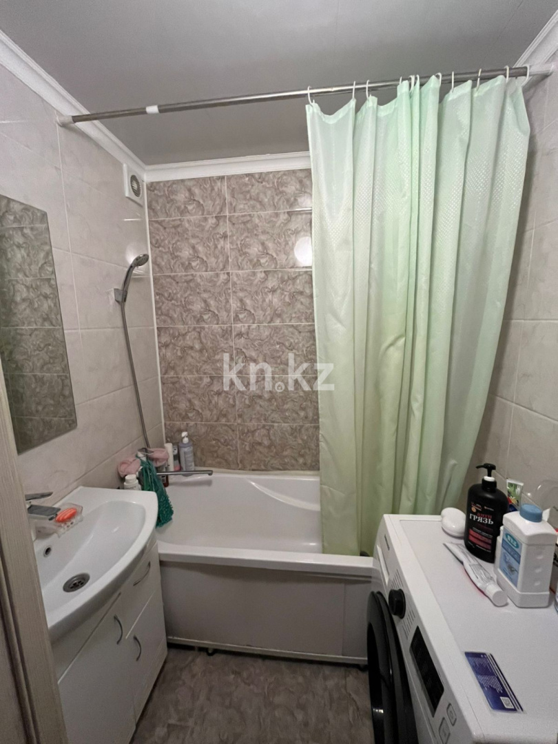 Продажа 4-комнатной квартиры, 84.6 м², мкр-н Голубые Пруды, дом  11 в Караганде - фото 9