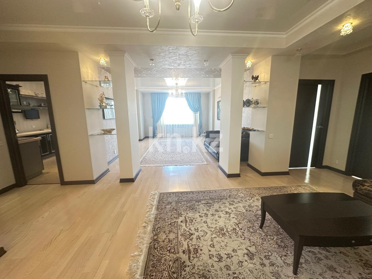 Продажа 3-комнатной квартиры, 117 м², пр. Республики - Продажа  трехкомнатных квартир в Караганде с фото фото 2 из 19
