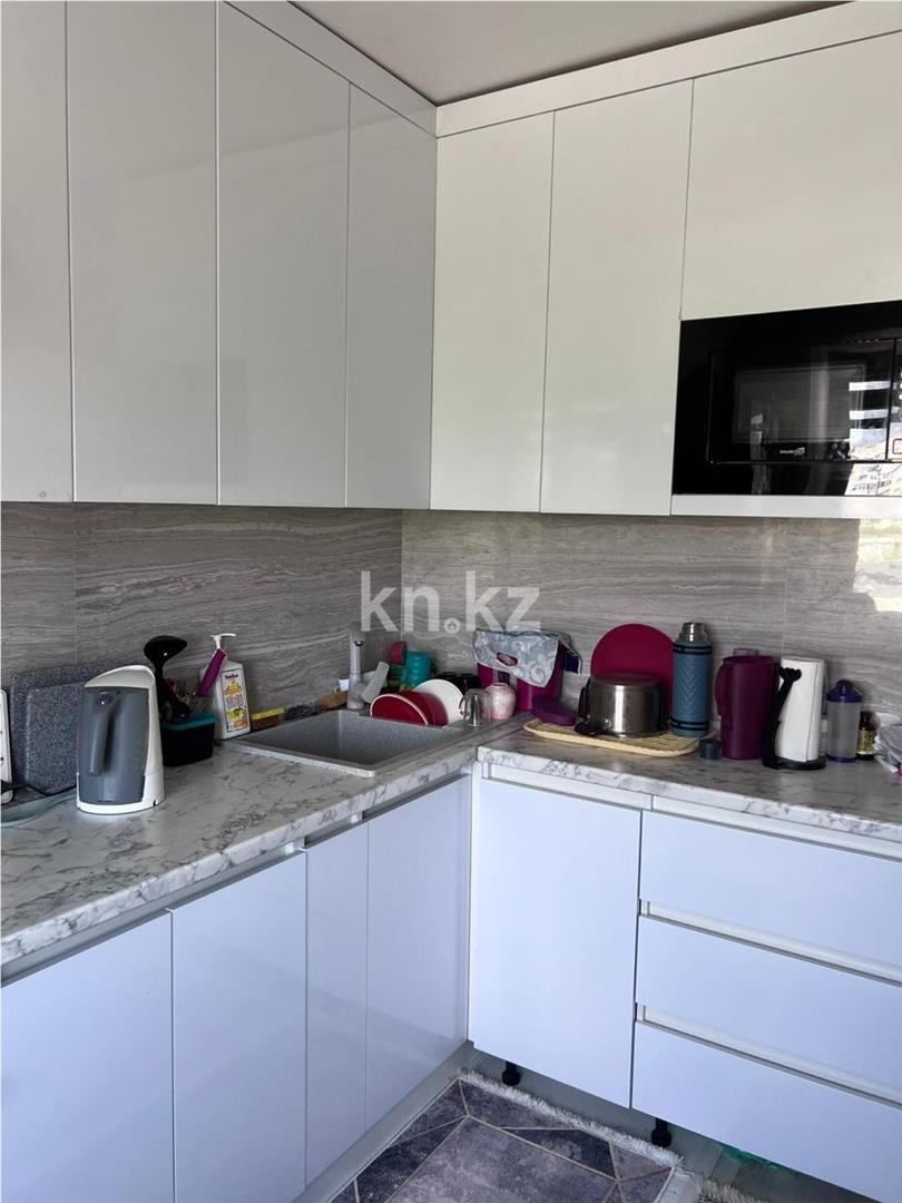 Продажа 3-комнатной квартиры, 66 м², ул. Гапеева в Караганде - фото 9