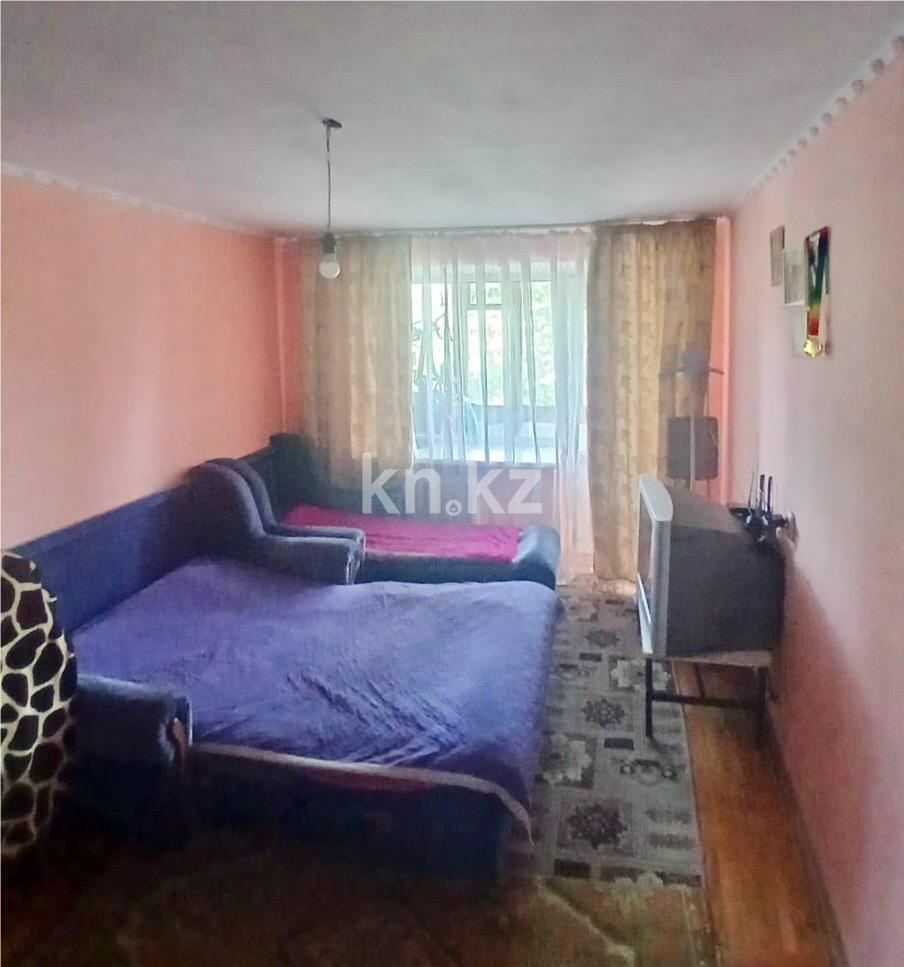 Продажа 2-комнатной квартиры, 47 м², 13 мкр., дом  36 в Караганде - фото 4