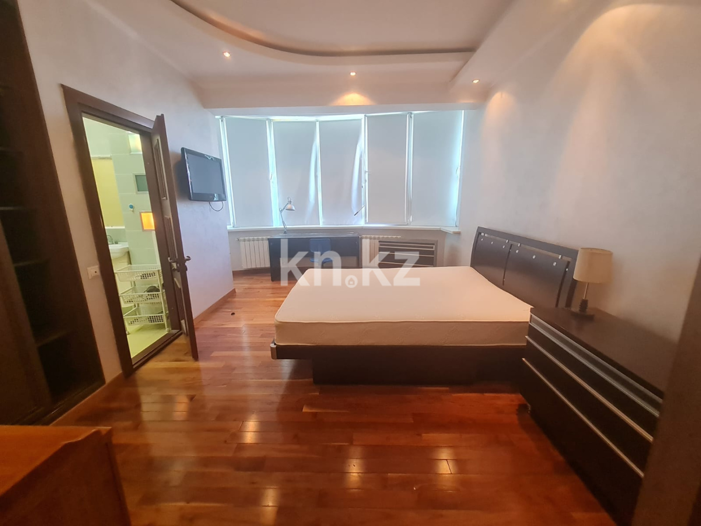 Аренда 4-комнатной квартиры, 150 м² - Аренда четырехкомнатных квартир помесячно в Алматы фото 1 из 3