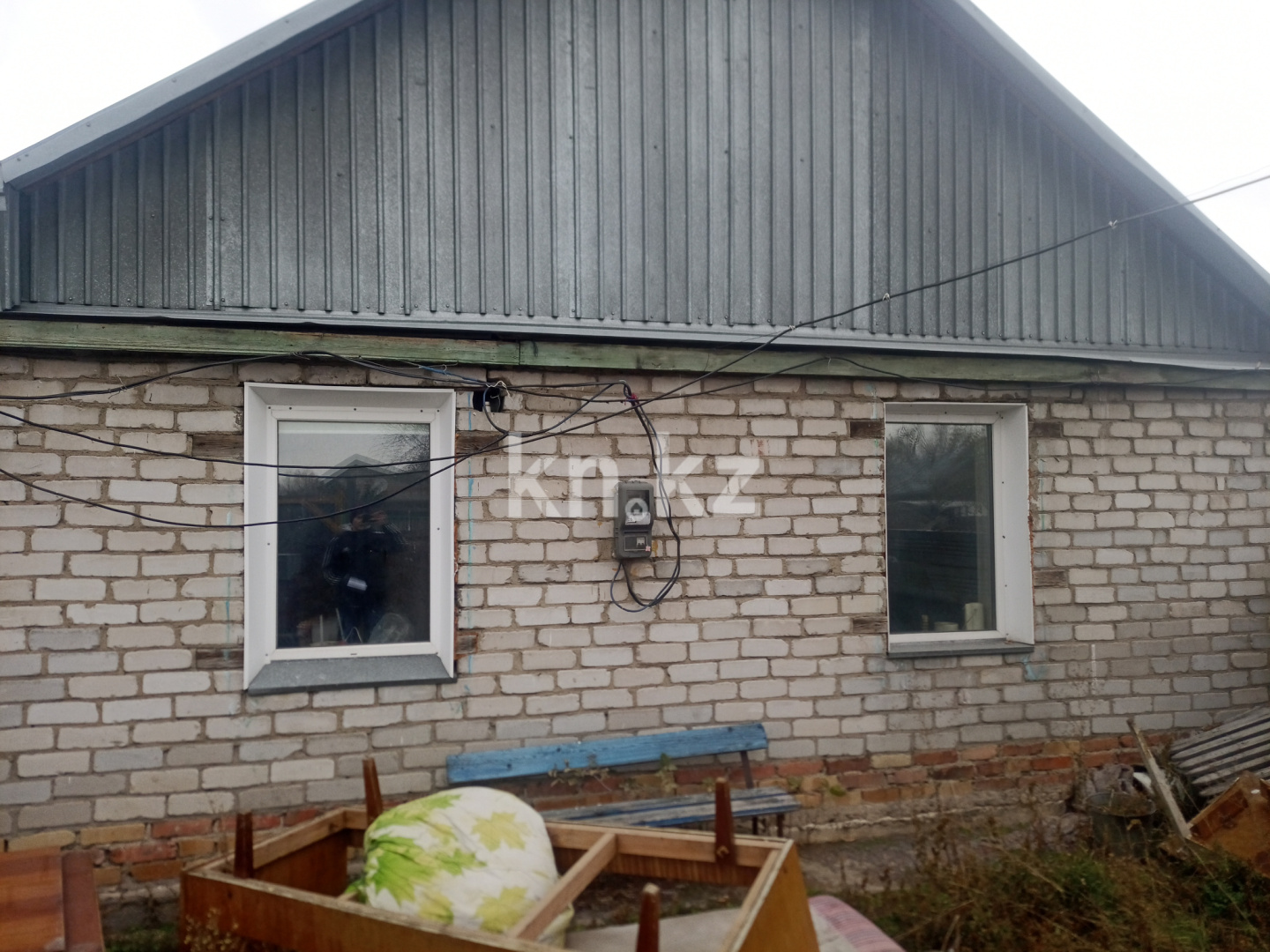 Продажа 3-комнатного дома, 100 м², Чапаева, дом  63 - Продажа квартир в Казахстане фото 1 из 2