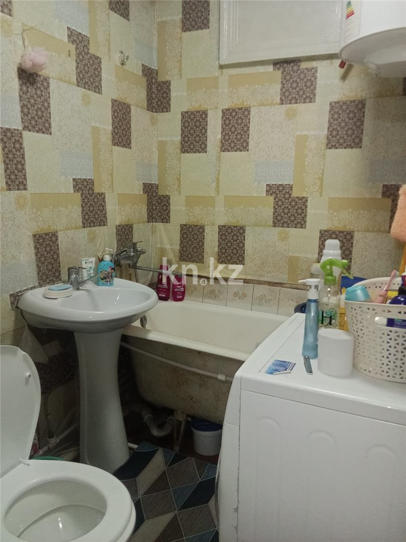 Продажа 2-комнатной квартиры, 44 м², мкр-н 15, дом  7 в Караганде - фото 8