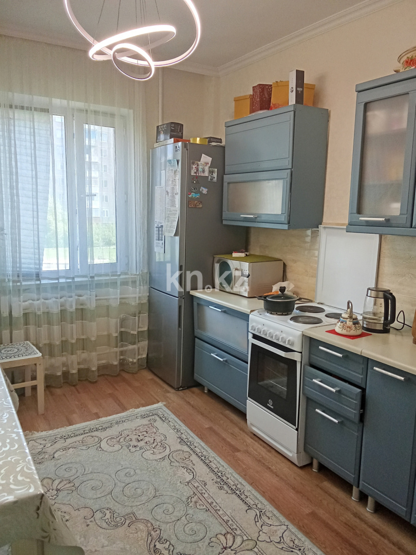 Продажа 2-комнатной квартиры, 60.2 м², пр. Шахтеров, дом  70 - Продажа квартир в Караганде с фото фото 1 из 19