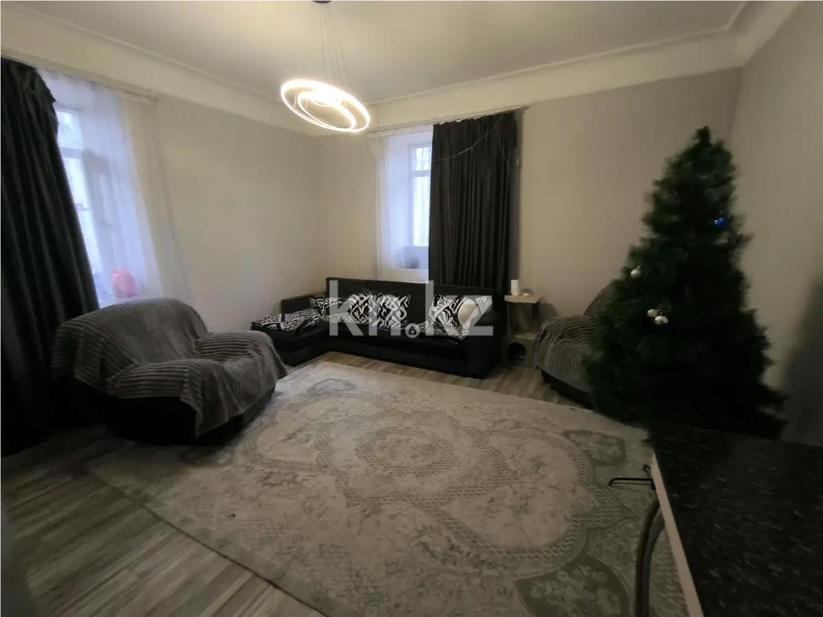 Продажа 3-комнатной квартиры, 72 м², ул. Победы, дом  102 - Продажа квартир в Караганде фото 1 из 5