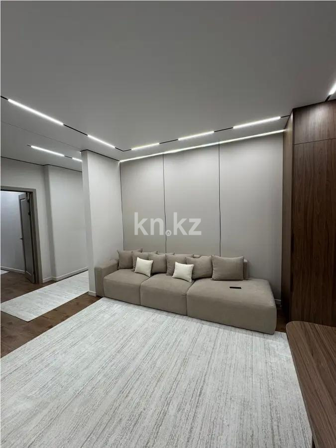 Продажа 3-комнатной квартиры, 72 м², ул. Байтурсынова, дом  67 - Продажа  трехкомнатных квартир в Астане без посредников с фото фото 1 из 6