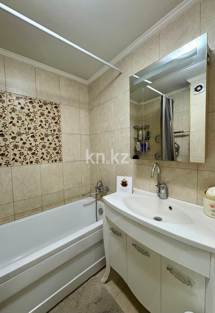 Продажа 3-комнатной квартиры, 70 м², мкр. Мамыр-2 - Продажа  трехкомнатных квартир в Алматы фото 19 из 21