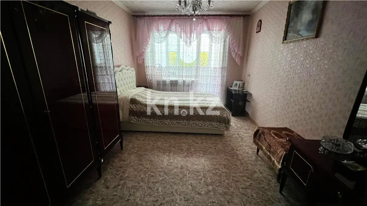 Продажа 4-комнатной квартиры, 87 м², ул. Парковая, дом  11а - Продажа квартир в Шахтинске фото 3 из 8