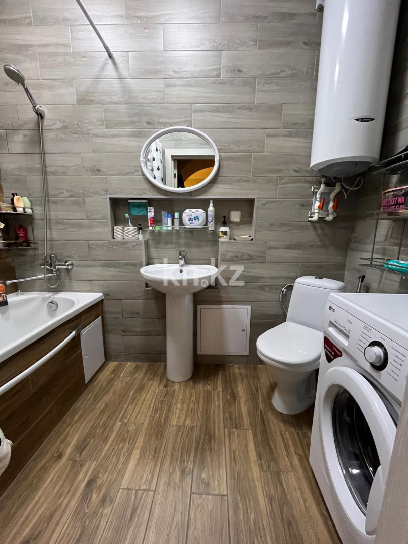 Продажа 3-комнатной квартиры, 77 м², ул. Лободы в Караганде - фото 18