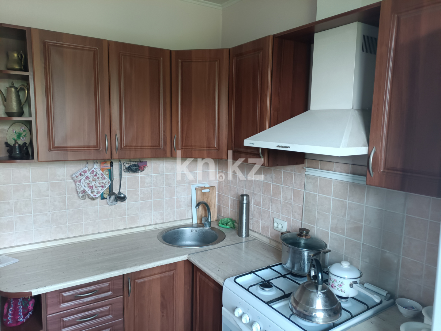 Продажа 1-комнатной квартиры, 40 м² - Продажа жилой и коммерческой недвижимости в Алматы фото 2 из 11