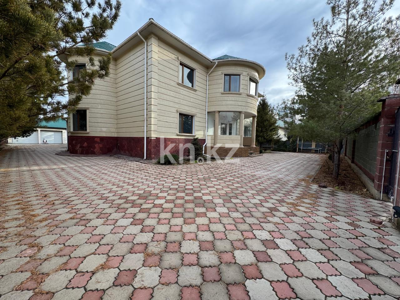 Аренда 8-комнатного дома, 400 м², ул. Кыз-Жибек - Аренда квартир помесячно в Казахстане фото 15 из 35