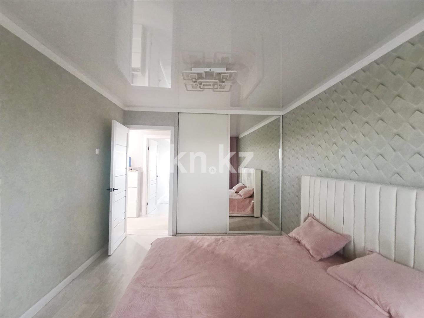 Продажа 2-комнатной квартиры, 47 м², мкр-н 15 в Караганде - фото 7