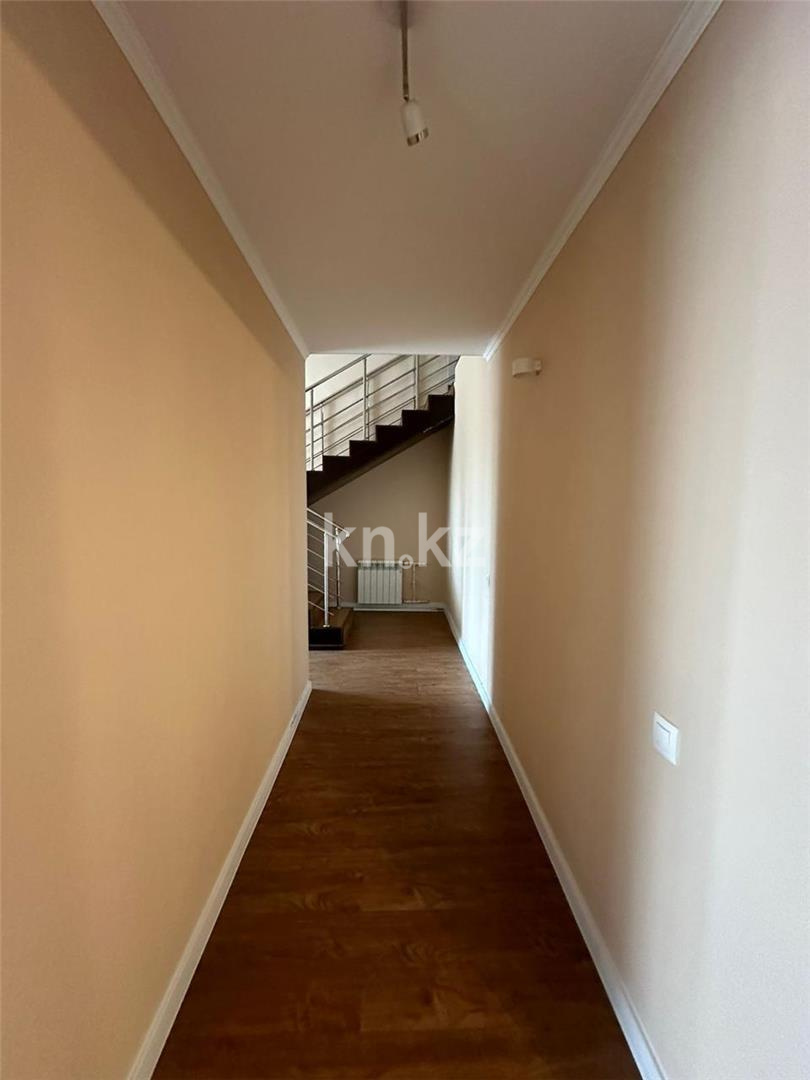 Продажа 4-комнатной квартиры, 180 м², пр. Н. Абдирова - Продажа  четырехкомнатных квартир в Караганде фото 13 из 17