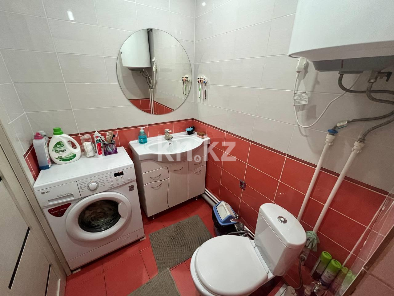 Продажа 2-комнатной квартиры, 54 м², мкр-н Голубые Пруды - Продажа  двухкомнатных квартир в Караганде фото 10 из 14