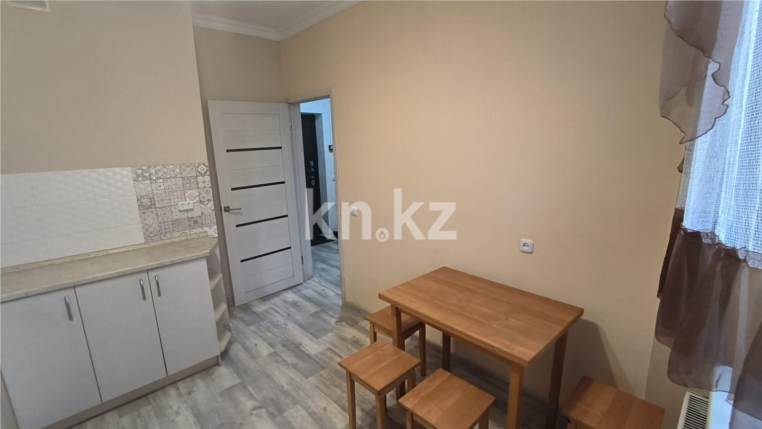 Продажа 1-комнатной квартиры, 36 м², ул. Момышулы - Продажа  однокомнатных квартир в Караганде фото 6 из 10