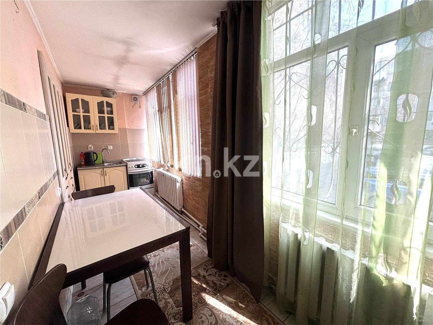 Продажа 3-комнатной квартиры, 58 м², ул. Крылова, дом  52 в Караганде - фото 4