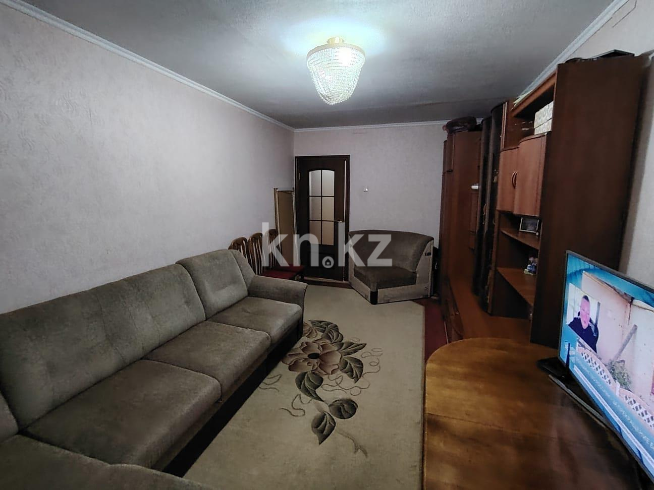 Продажа 2-комнатной квартиры, 55 м², ул. 40-летия Победы - Продажа  двухкомнатных квартир в Шахтинске фото 1 из 8
