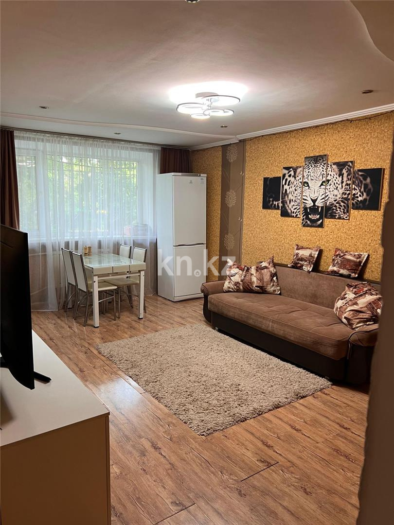 Продажа 3-комнатной квартиры, 68 м², мкр-н 6, дом  5 в Караганде - фото 4