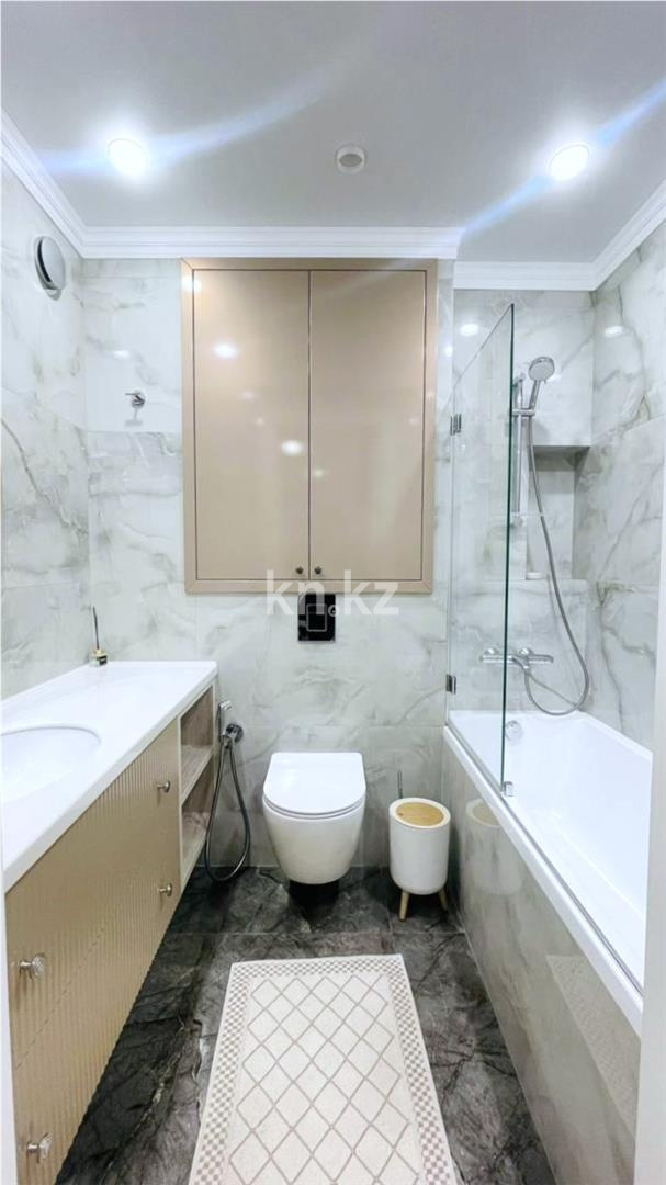 Продажа 3-комнатной квартиры, 90 м², ул. Букетова - Продажа  трехкомнатных квартир в Караганде с фото фото 10 из 13