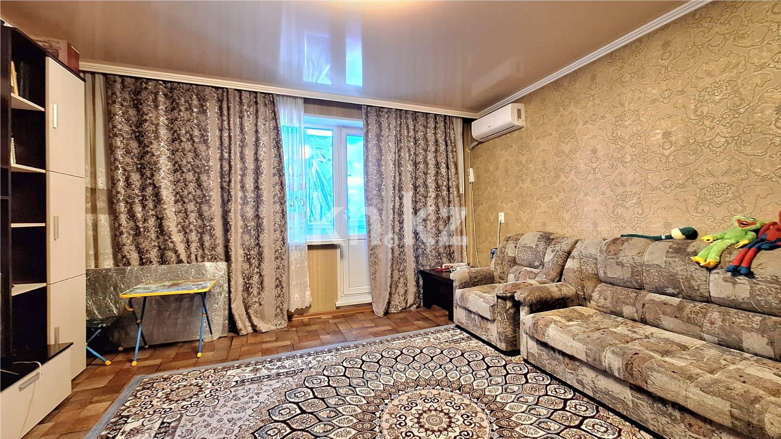 Продажа 4-комнатной квартиры, 77 м², ул. Карла Маркса - Продажа  четырехкомнатных квартир в Караганде фото 1 из 15