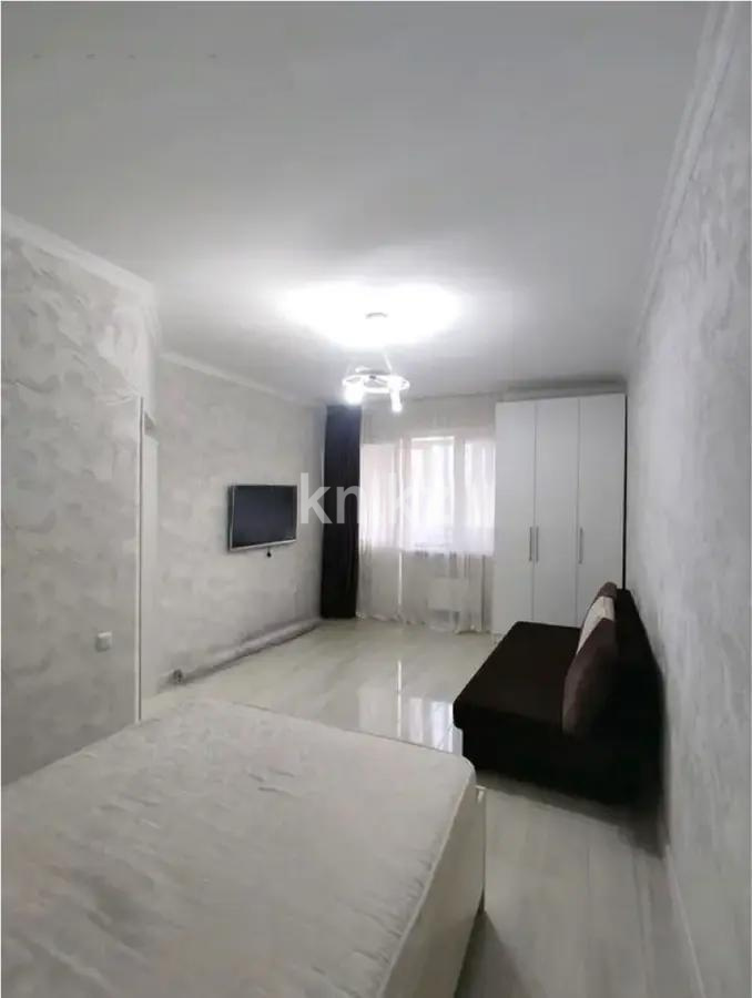 Продажа 1-комнатной квартиры, 38 м², мкр-н Аксай-1а, дом  25 - Продажа  однокомнатных квартир в Алматы без посредников фото 1 из 3