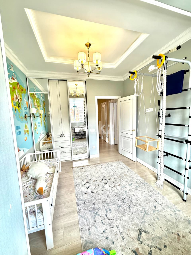 Продажа 4-комнатной квартиры, 140 м², пр. Шахтеров, дом  5/1 в Караганде - фото 10