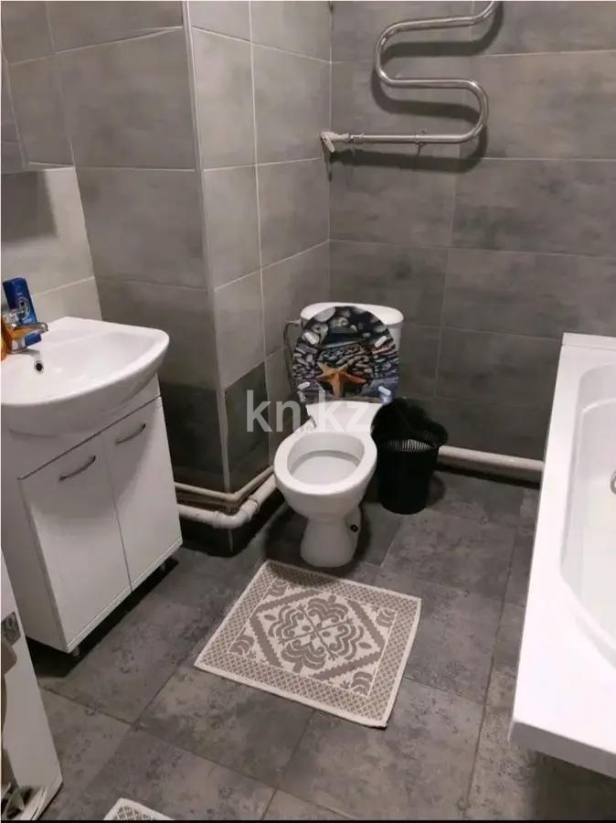 Продажа 2-комнатной квартиры, 40 м², мкр. Аксай-1, дом  11/7 - Продажа квартир в Казахстане фото 3 из 3