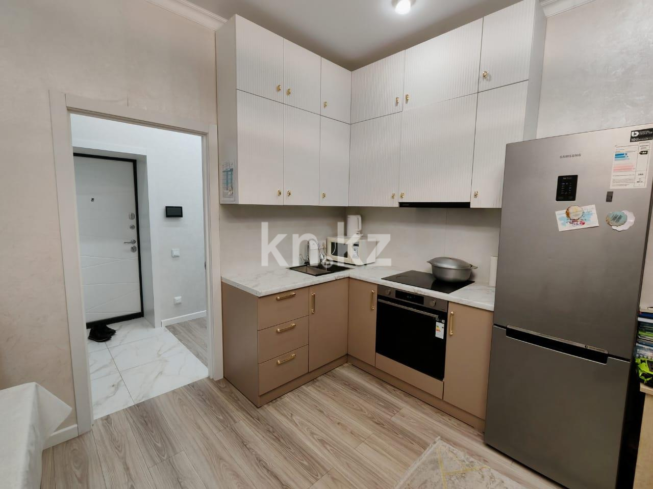 Продажа 2-комнатной квартиры, 44 м², пр. Шахтеров - Продажа квартир в Караганде фото 3 из 8