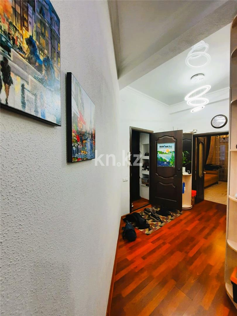 Продажа 2-комнатной квартиры, 55 м², ул. Абая, дом  16 в Караганде - фото 8