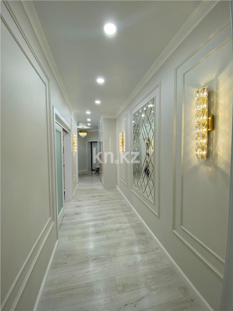 Продажа 3-комнатной квартиры, 107 м², ул. Муканова - Продажа  трехкомнатных квартир в Караганде фото 16 из 18