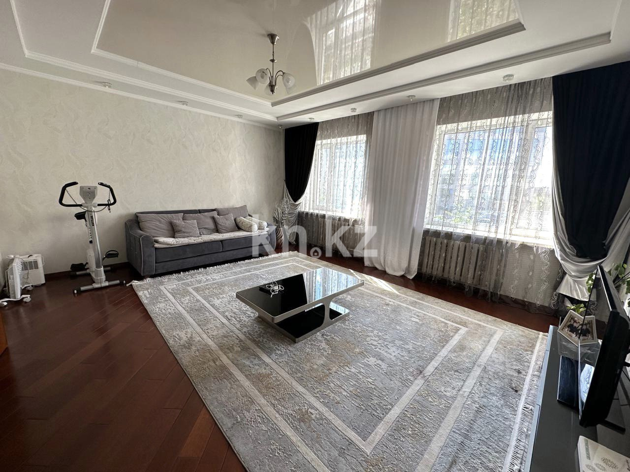 Аренда 3-комнатной квартиры, 136 м² - Аренда квартир помесячно в Казахстане - страница 2 фото 9 из 13