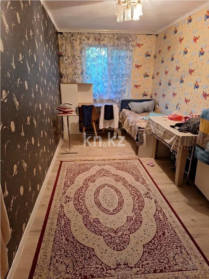 Продажа 3-комнатной квартиры, 58 м², мкр-н 8, дом  33 - Продажа квартир без посредников в Алматы фото 3 из 5