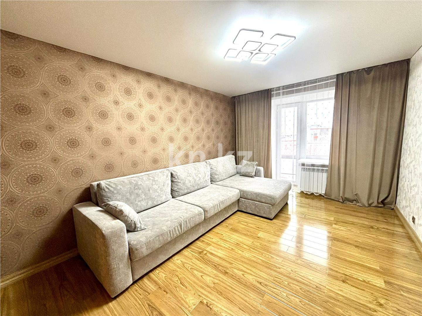 Продажа 3-комнатной квартиры, 59 м², ул. Аманжолова, дом  71 в Караганде - фото 8