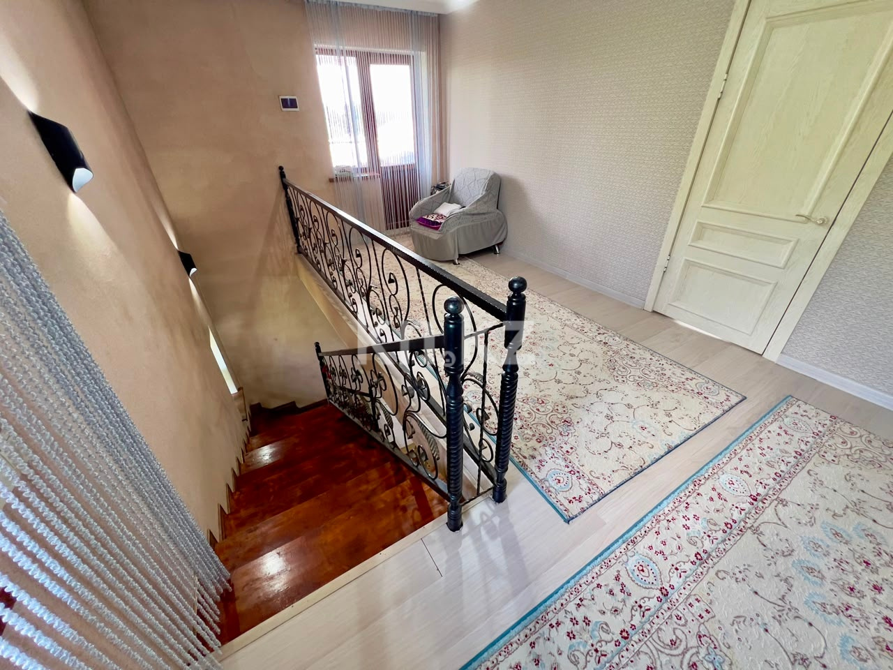 Продажа 6-комнатного дома, 208 м² - Продажа домов, коттеджей в Алматы фото 21 из 36