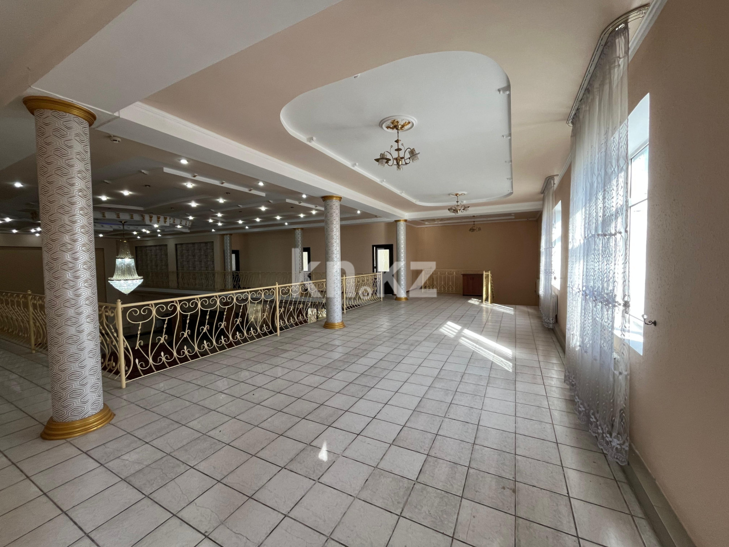 Продажа , 1200 м², ул. Гагарина, дом  1111 - Продажа офисных и торговых помещений в Шымкенте фото 15 из 25