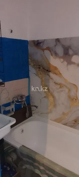 Продажа одной комнаты, 15 м², Абая, дом  14 - Продажа комнат в Усть-Каменогорске фото 6 из 9