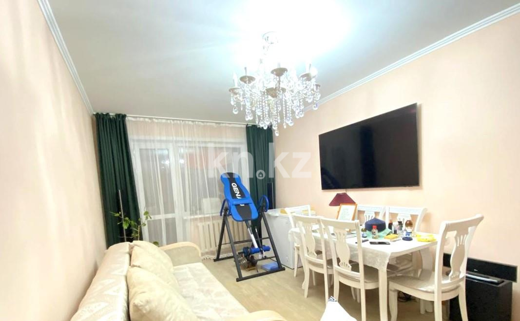 Продажа 3-комнатной квартиры, 62 м², пр. Строителей - Продажа квартир в Караганде фото 1 из 12