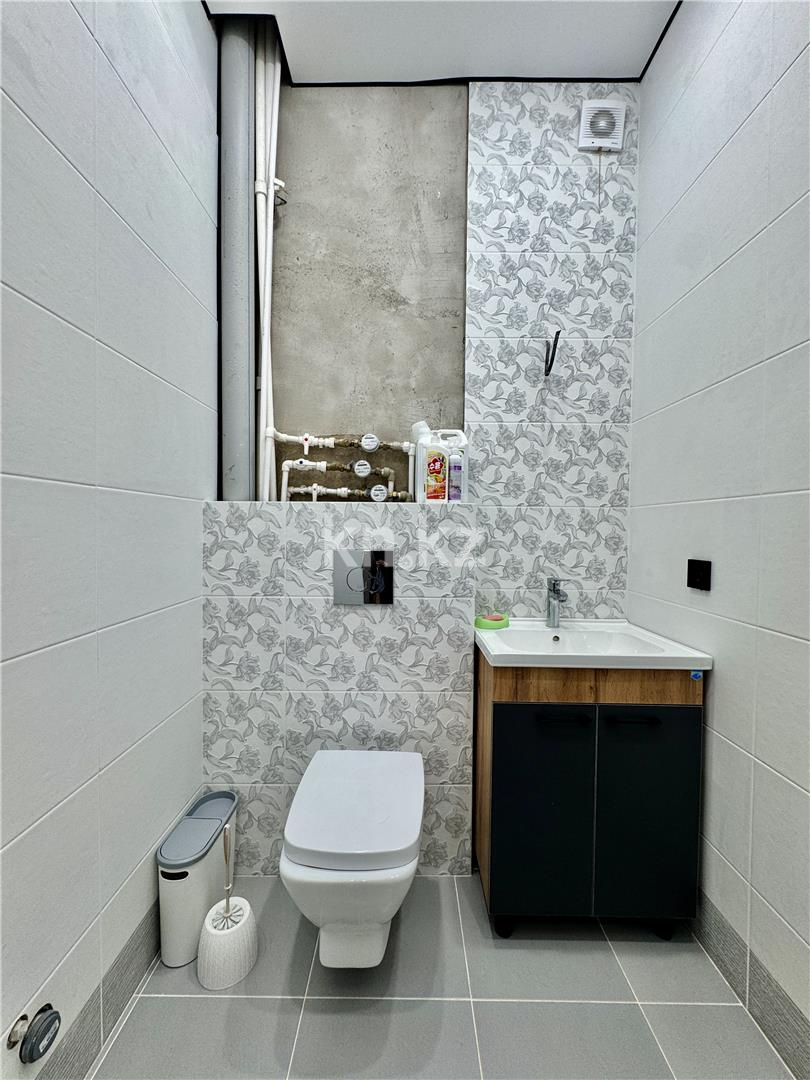 Продажа 3-комнатной квартиры, 80 м², ул. Жанторе Абишева, дом  2б в Караганде - фото 24