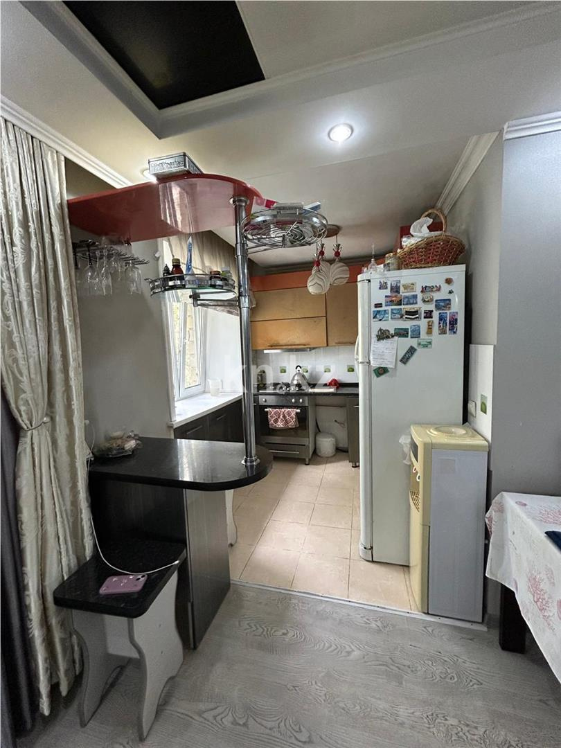 Продажа 4-комнатной квартиры, 93 м², ул. Аманжолова, дом  21 в Караганде - фото 9