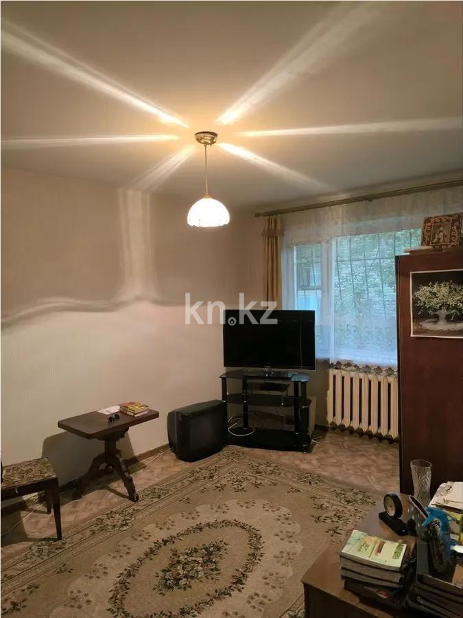 Продажа 1-комнатной квартиры, 32 м², ул. Ержанова, дом  30 - Продажа  однокомнатных квартир в Караганде без посредников фото 1 из 2