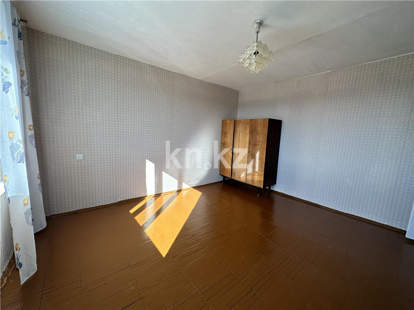 Продажа 4-комнатной квартиры, 82 м², ул. Сатыбалдина - Продажа  четырехкомнатных квартир в Караганде фото 5 из 17