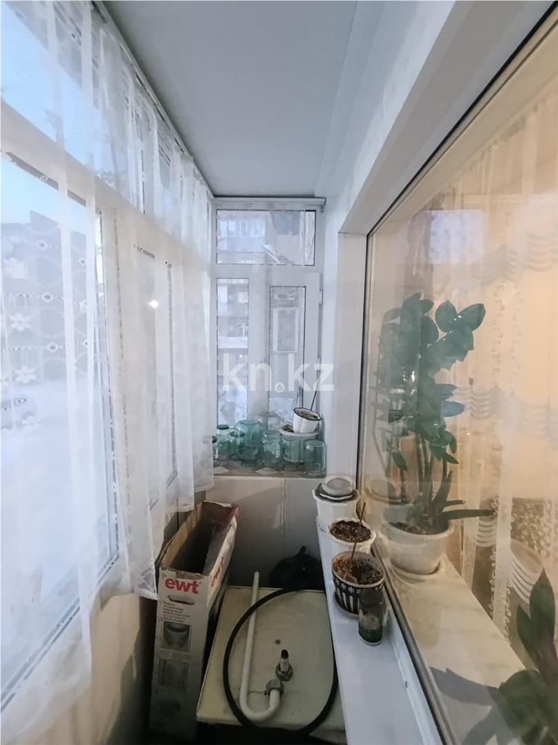 Продажа 3-комнатной квартиры, 61 м², 14 мкр., дом  4а - Продажа квартир в Караганде без посредников фото 8 из 14