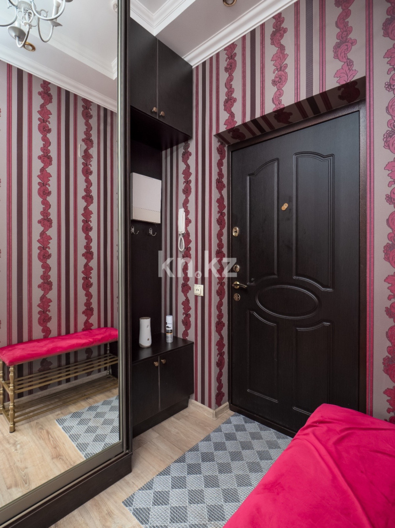 Аренда 1-комнатной квартиры посуточно, 42 м², ул. Навои, дом  208 - ул. Торайгырова - Аренда  однокомнатных квартир посуточно в Алматы фото 21 из 24