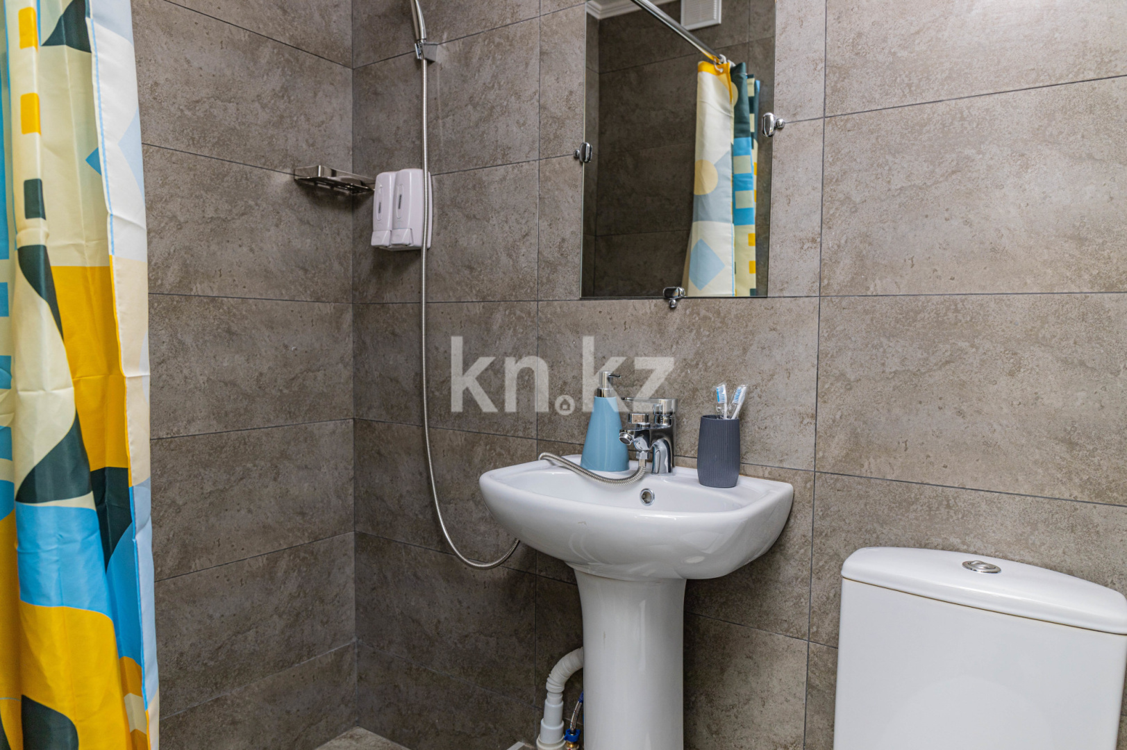 Аренда 1-комнатной квартиры посуточно, 15 м², ул. Си Синхая, дом  22 - ул. Жарокова - Аренда  однокомнатных квартир посуточно в Алматы с фото фото 7 из 7