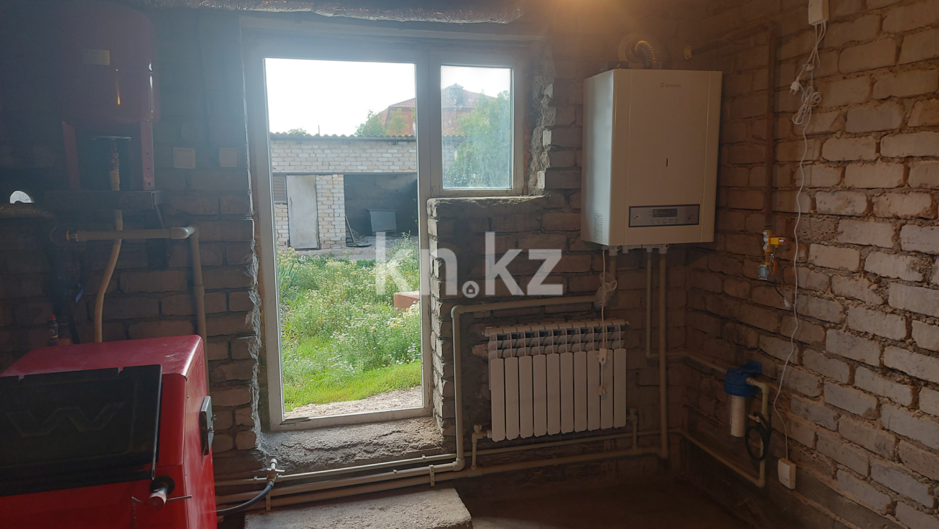 Продажа 8-комнатного дома, 280 м², Калиева, дом  12 - Продажа домов, коттеджей в Акмолинской области фото 1 из 10
